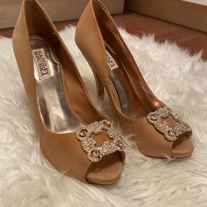 Badgley Mischka Heels Size 9